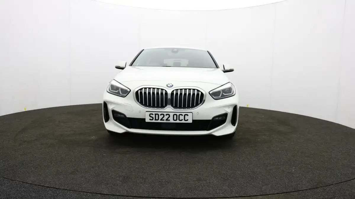 2022-bmw-1-series-15-118i-m-sport-lcp-big-1