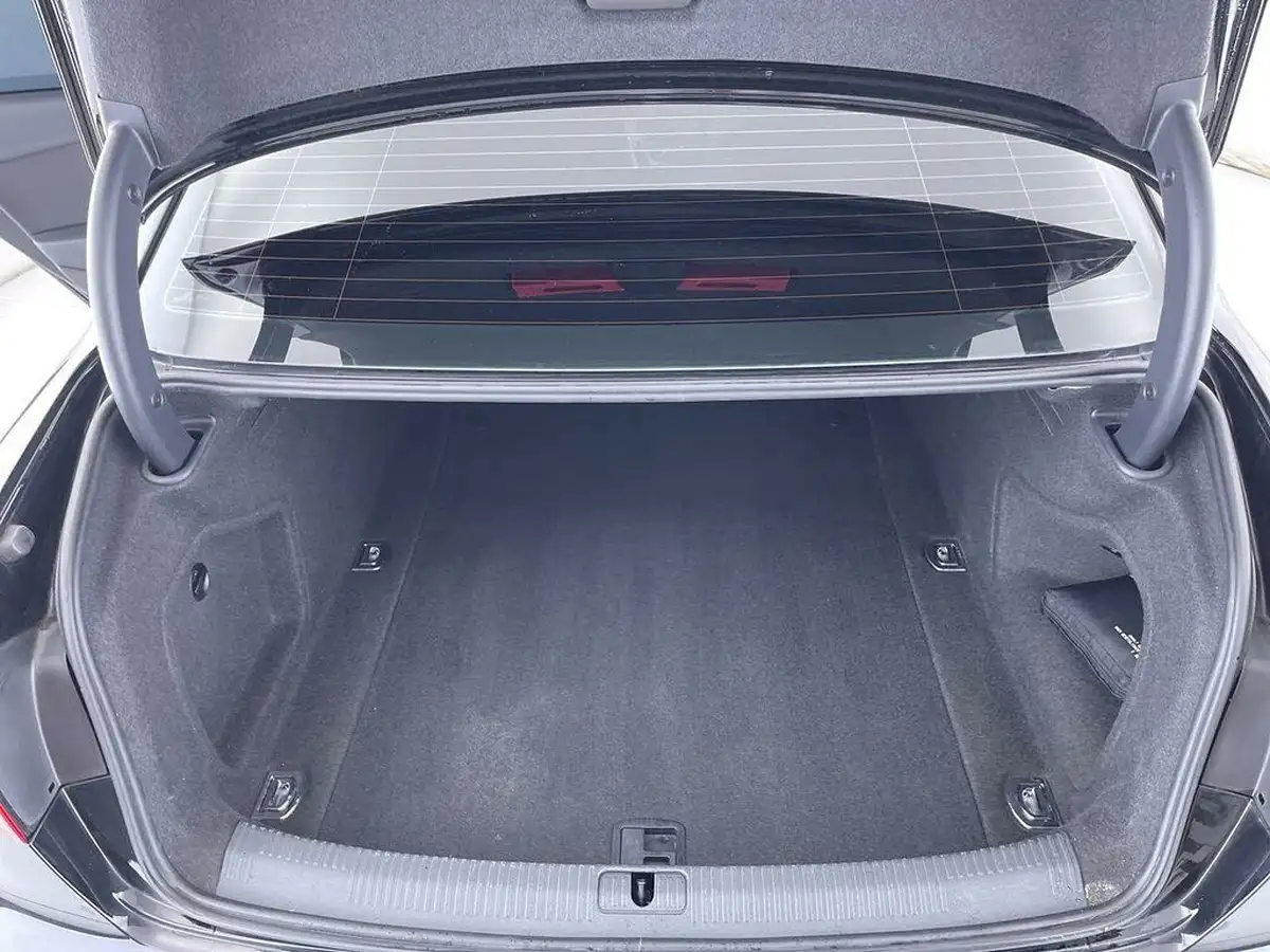 2016-audi-a4-14-tfsi-sport-big-9