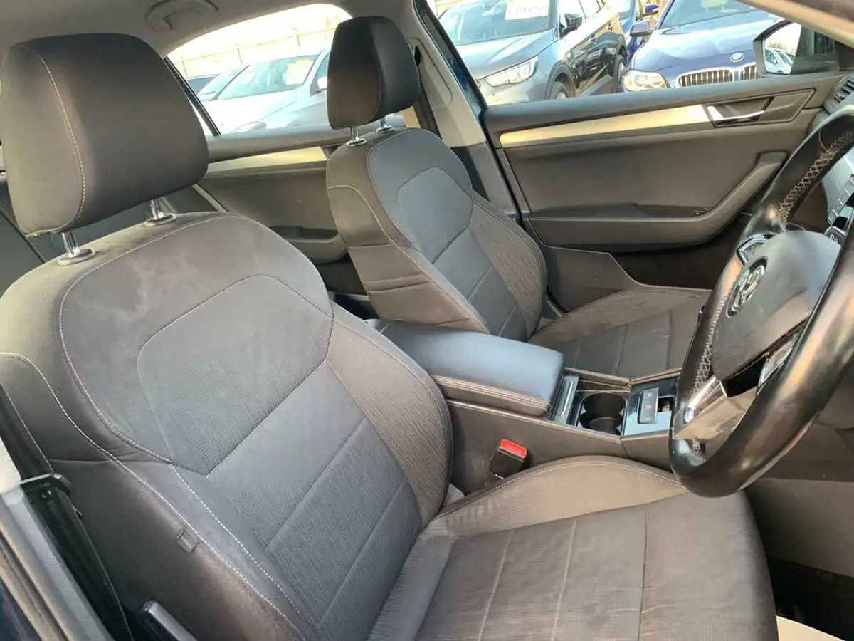 2015-skoda-superb-16tdi-se-120ps-ss-hatchback-big-21