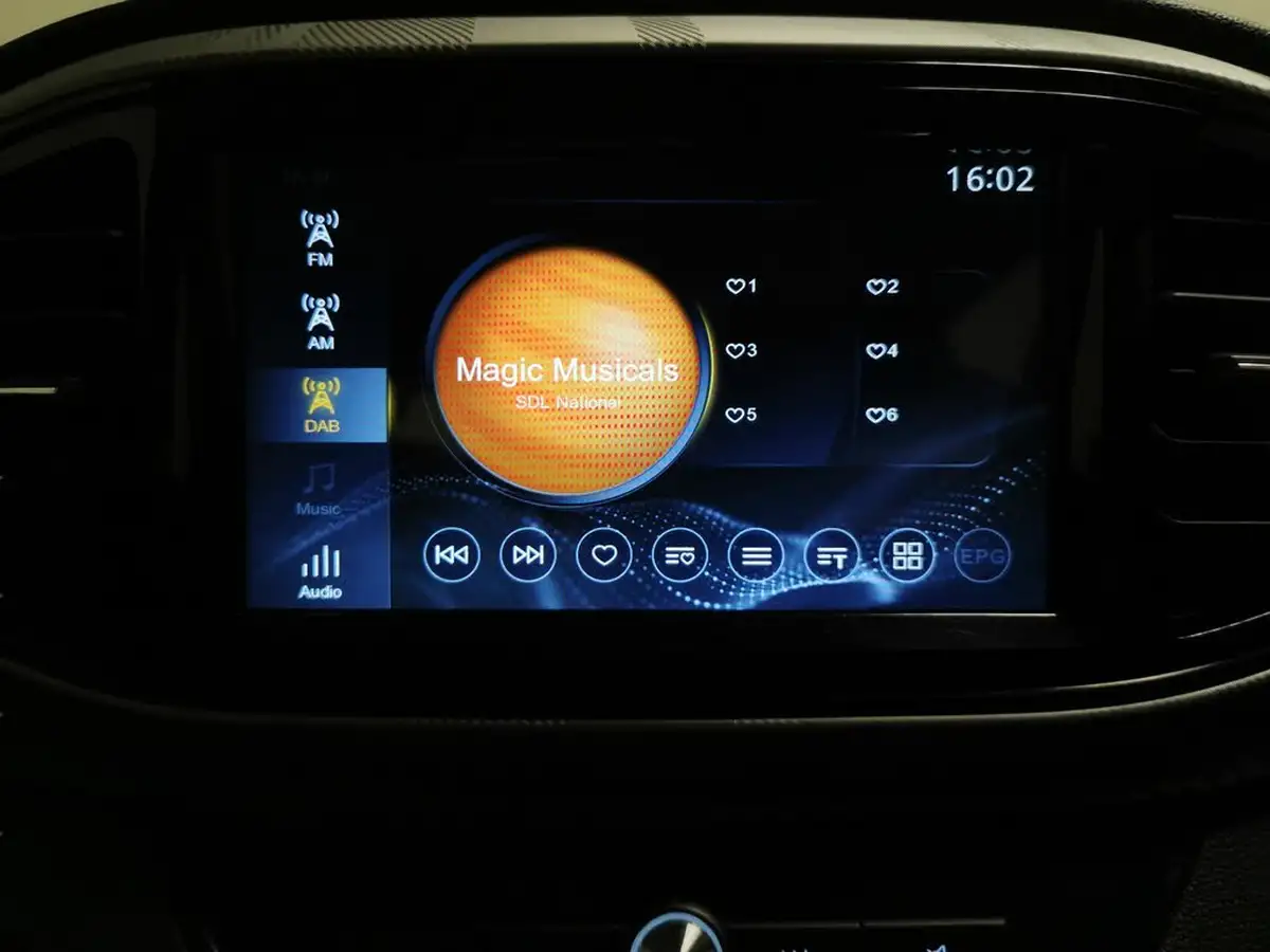 2023-mg-mg3-15-vti-tech-exclusive-nav-big-7