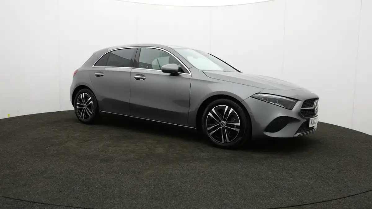2023-mercedes-benz-a-class-big-43