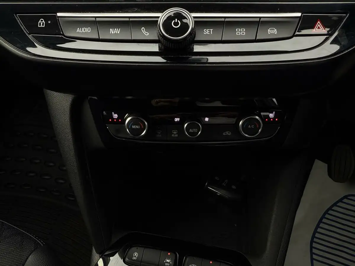 2020-vauxhall-corsa-12-turbo-elite-nav-premium-big-44