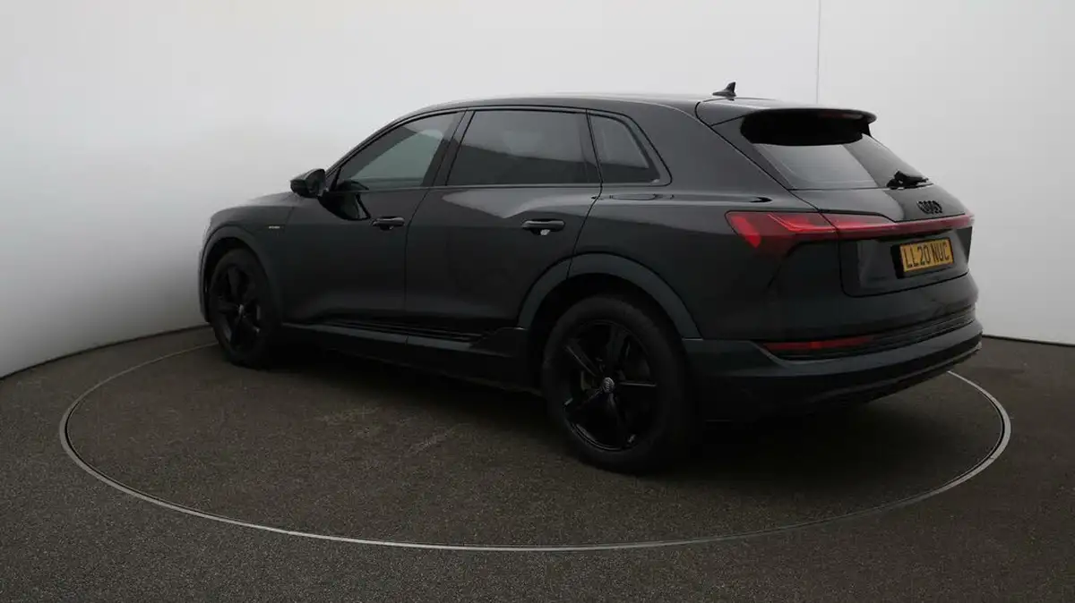 2020-audi-e-tron-50e-technik-big-5