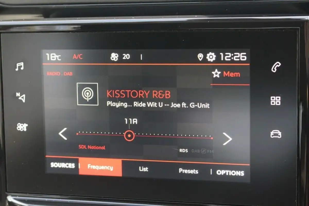 2019-citroen-c3-12-puretech-flair-82ps-ss-big-17