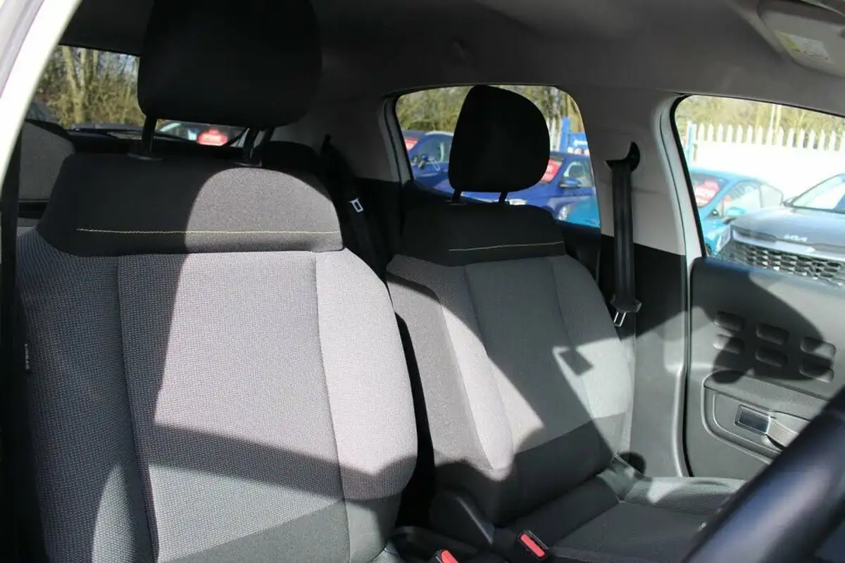 2019-citroen-c3-12-puretech-flair-82ps-ss-big-13
