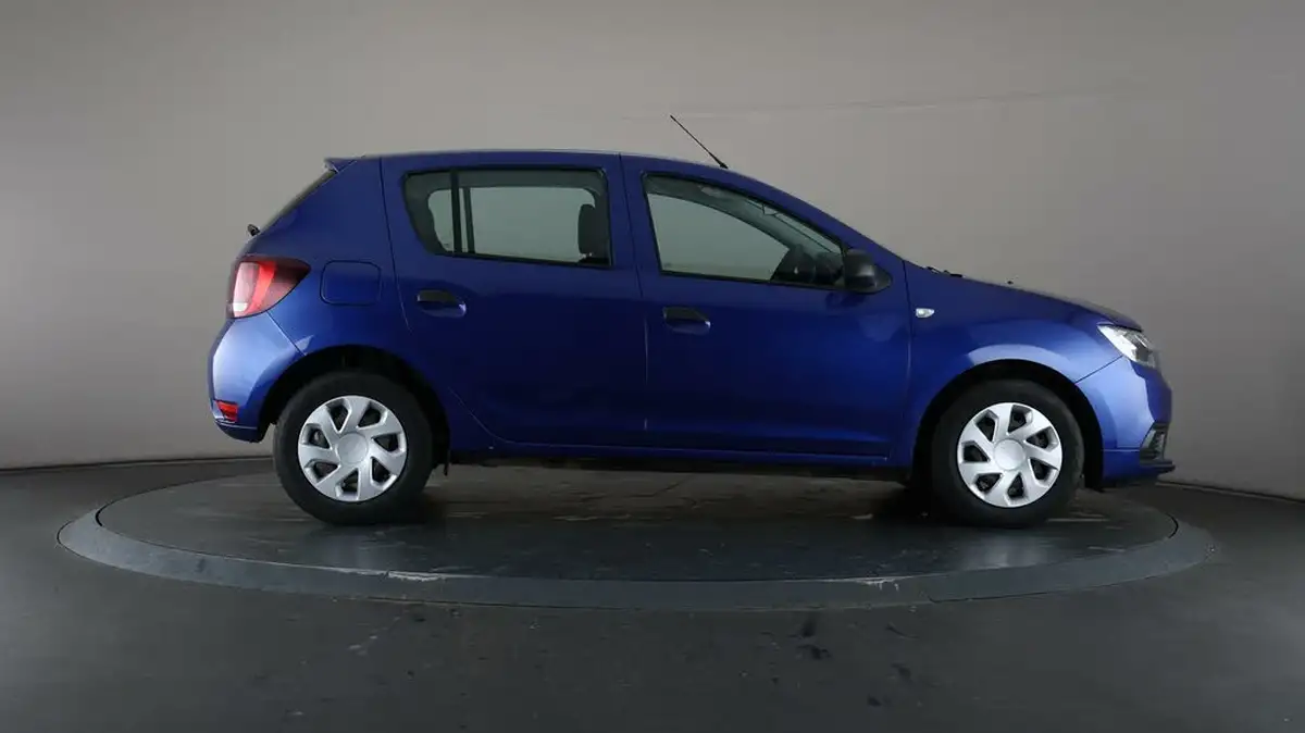2020-dacia-sandero-10-sce-essential-big-55