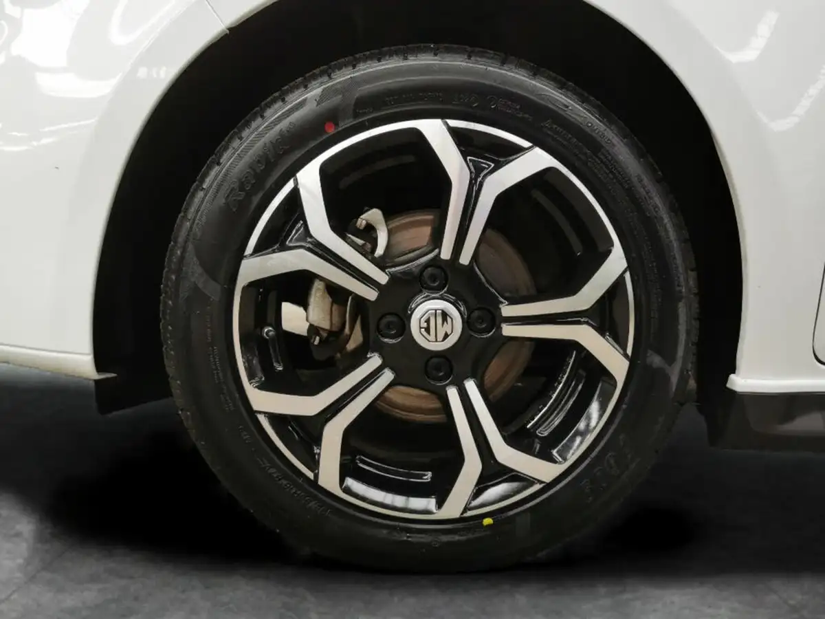 2023-mg-mg3-15-vti-tech-exclusive-nav-big-25