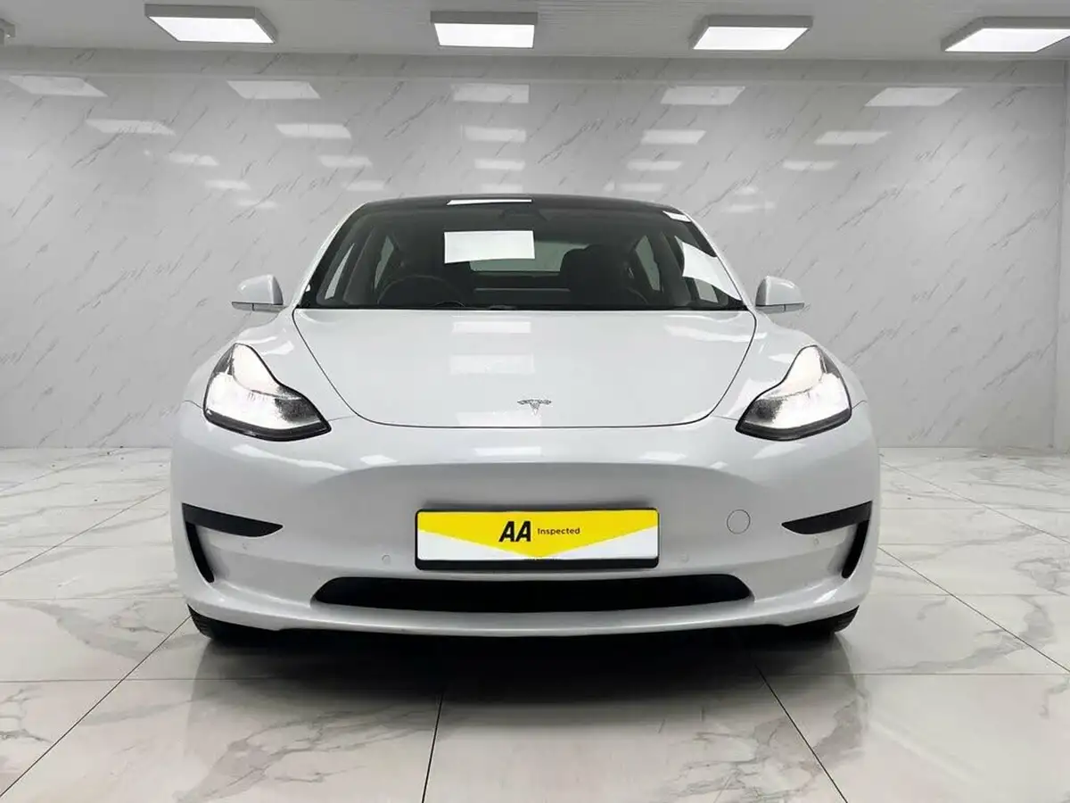 2019-tesla-model-3-e-standard-plus-big-2