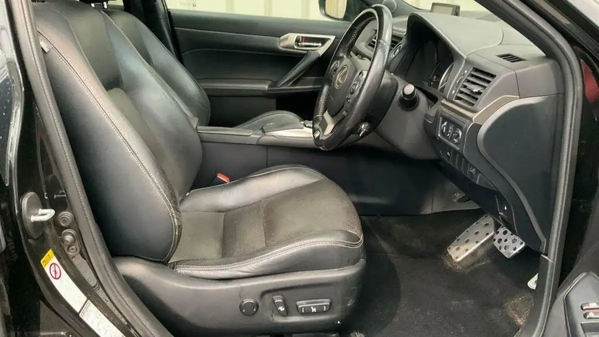 2015-lexus-ct-200h-18-f-sport-e-cvt-big-5
