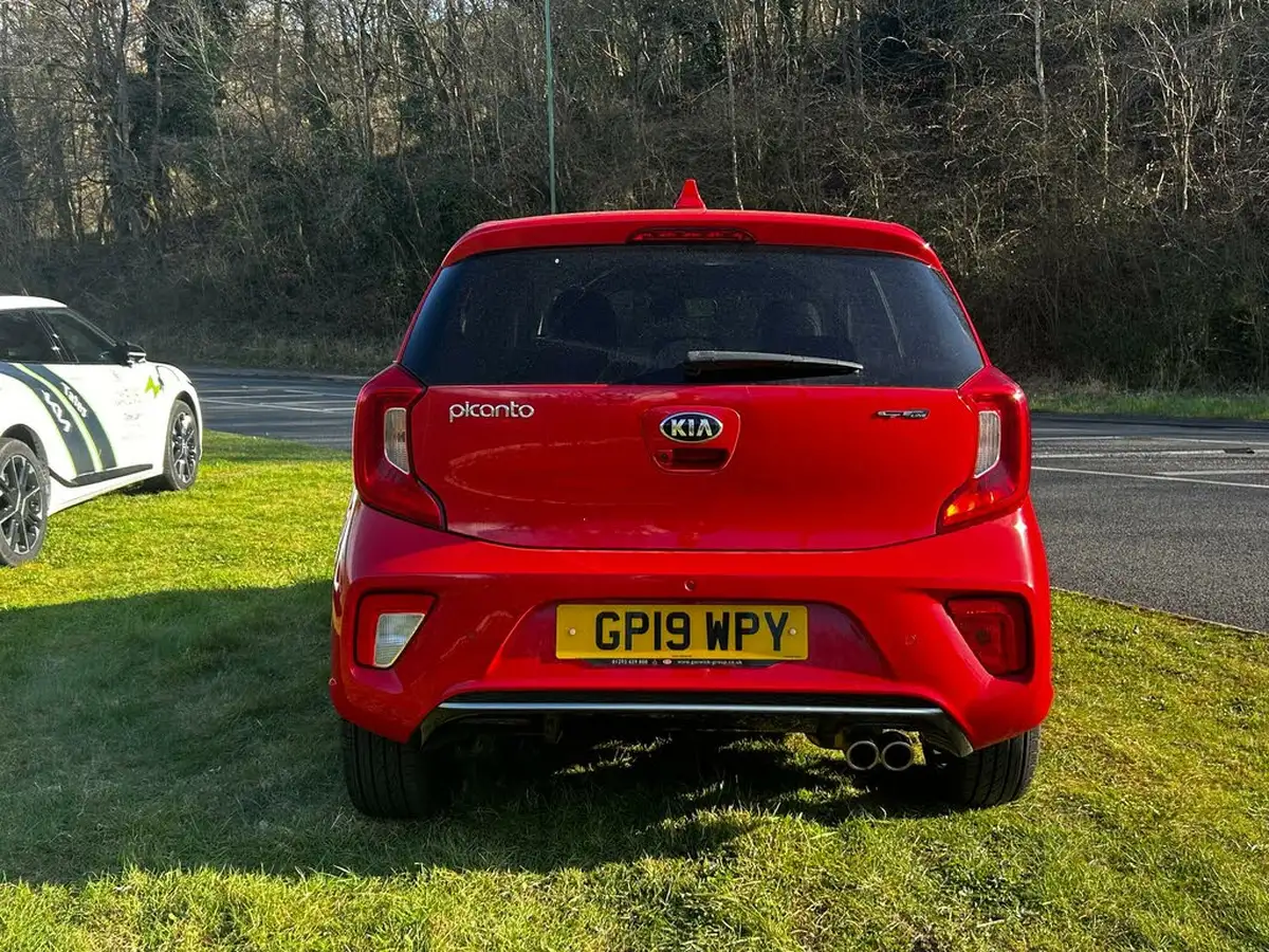 2019-kia-picanto-125-gt-line-big-3
