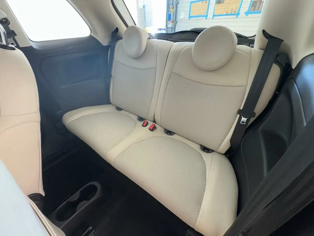 2021-fiat-500-10-dolcevita-big-13