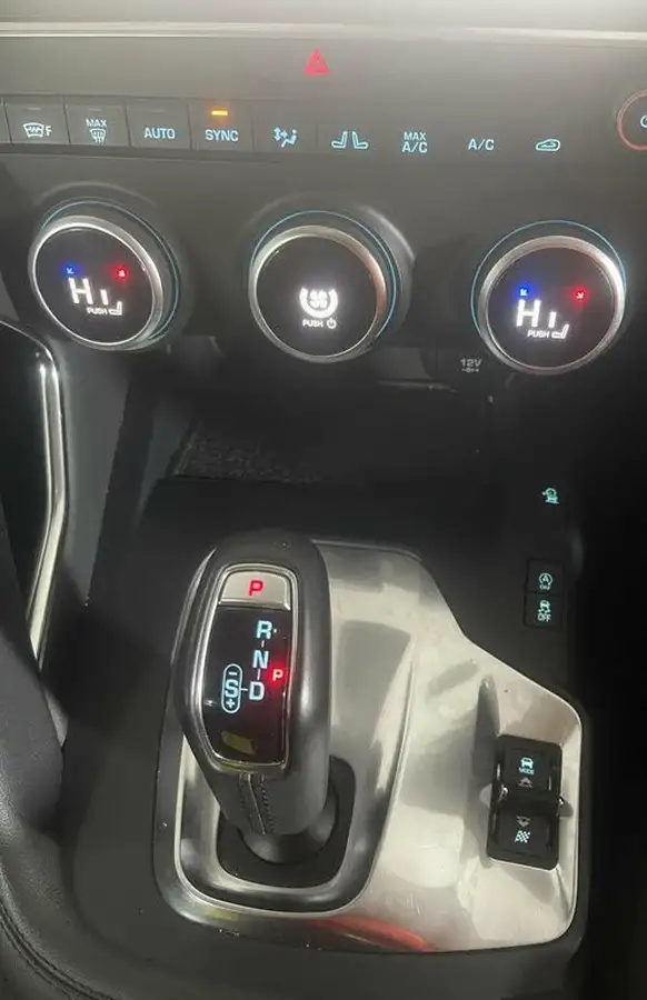 2019-jaguar-e-pace-20-i4d-hse-180ps-big-25