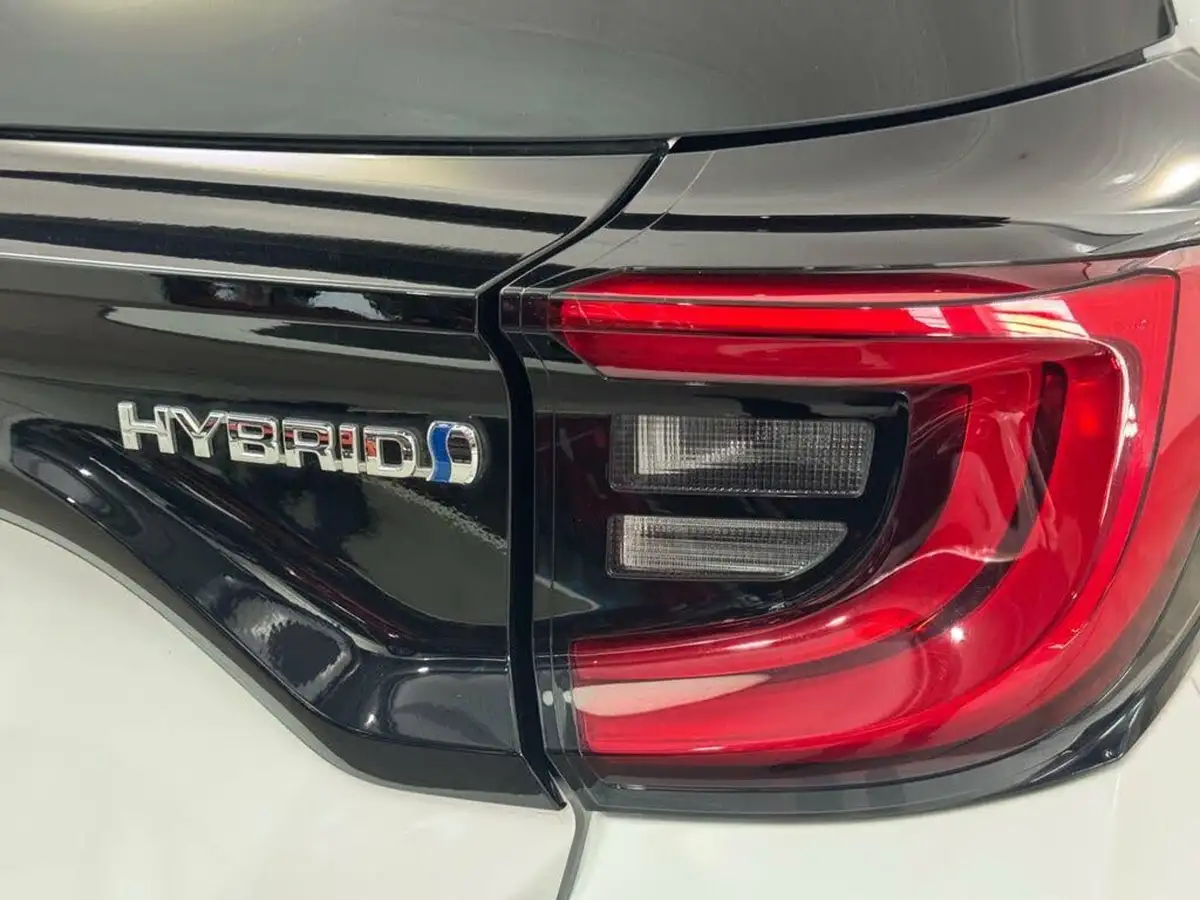 2022-toyota-yaris-15-vvt-i-design-big-42