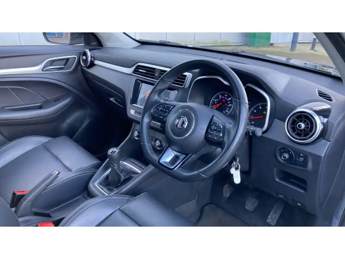 2018-mg-zs-suv-15-vti-tech-exclusive-big-10