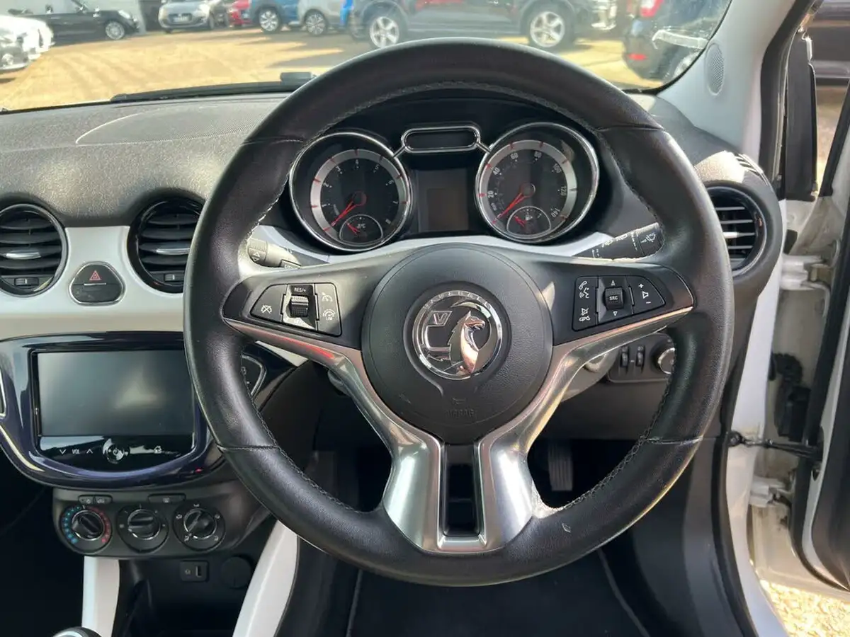 2013-vauxhall-adam-14-jam-87ps-big-13