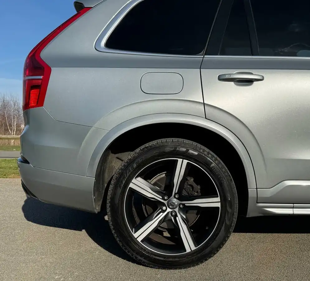 2016-volvo-xc90-20td-r-design-big-17