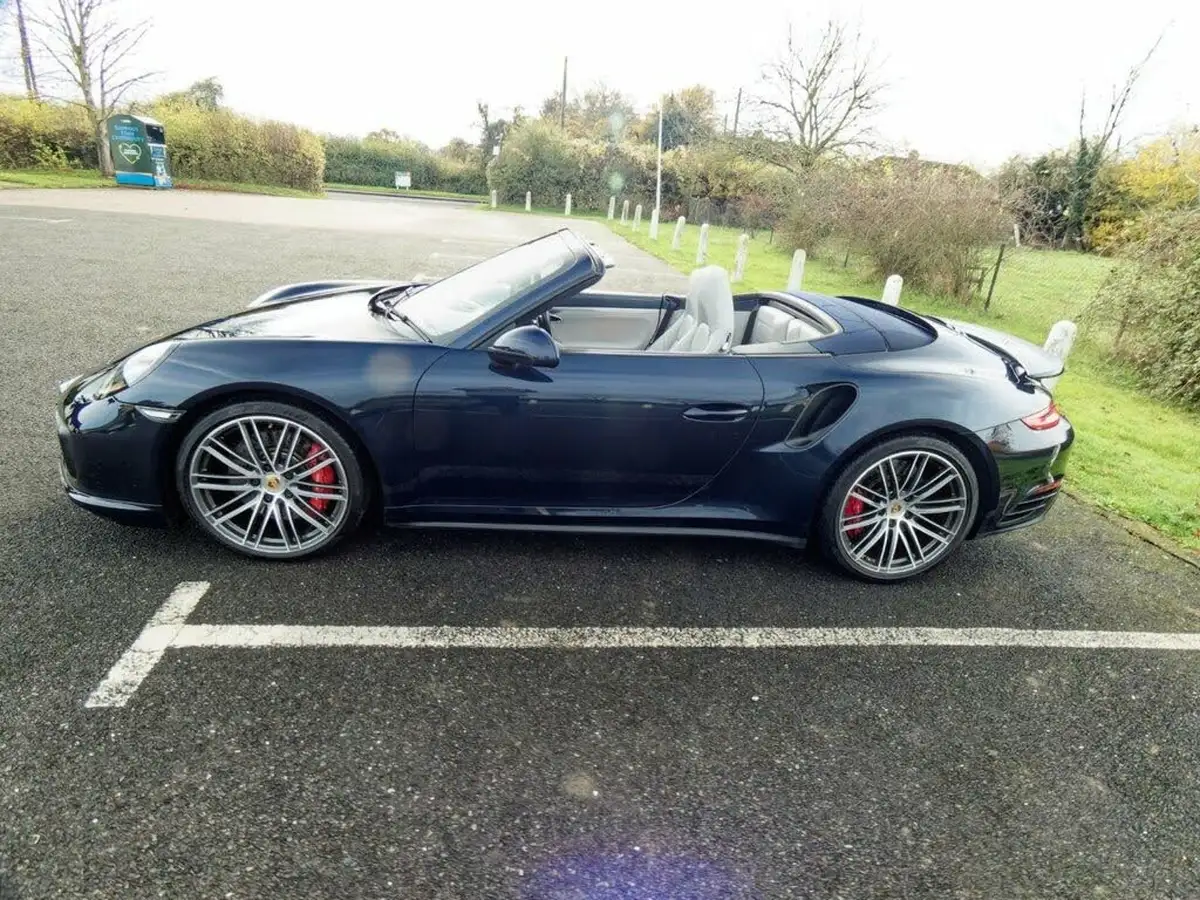 2017-porsche-911-38-turbo-cabriolet-big-20