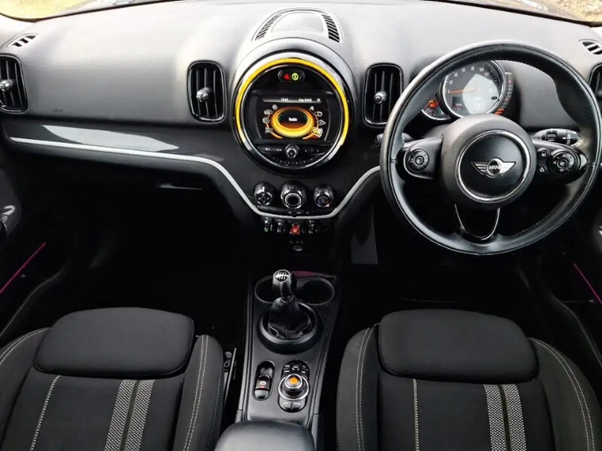 2017-mini-countryman-20-cooper-s-ss-all4-big-2