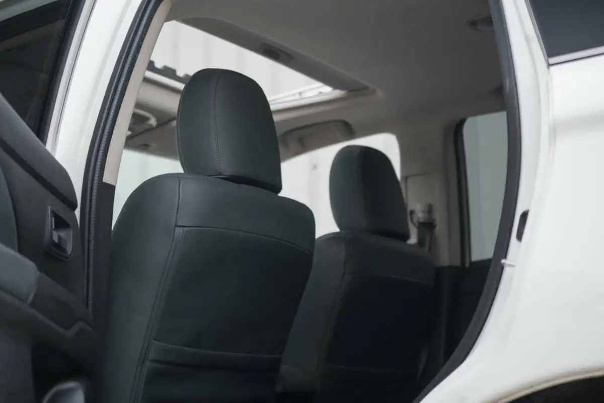 2016-mitsubishi-outlander-20-gx5hs-phev-big-62