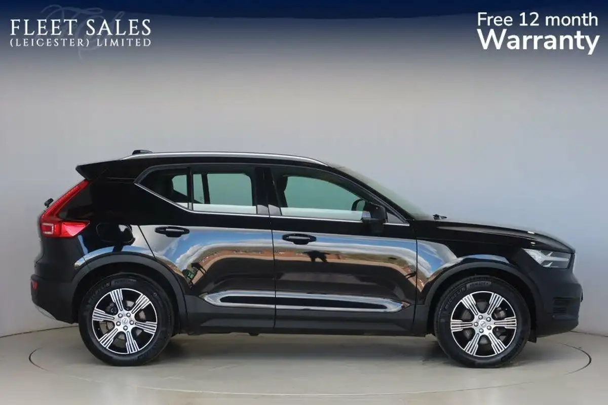 2022-volvo-xc40-20-b4-inscription-big-1