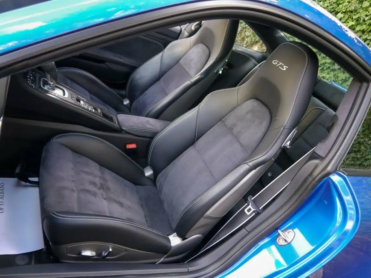 2015-porsche-911-38-carrera-gts-coupe-pdk-big-25