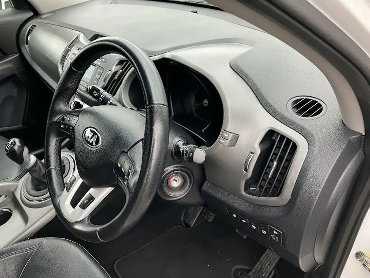 2014-kia-sportage-16-2-133bhp-isg-big-16