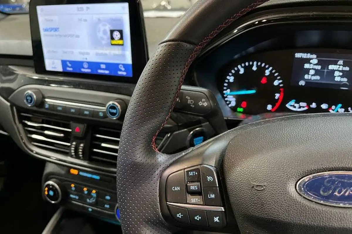 2021-ford-focus-10t-st-line-edition-125ps-hatchback-big-28