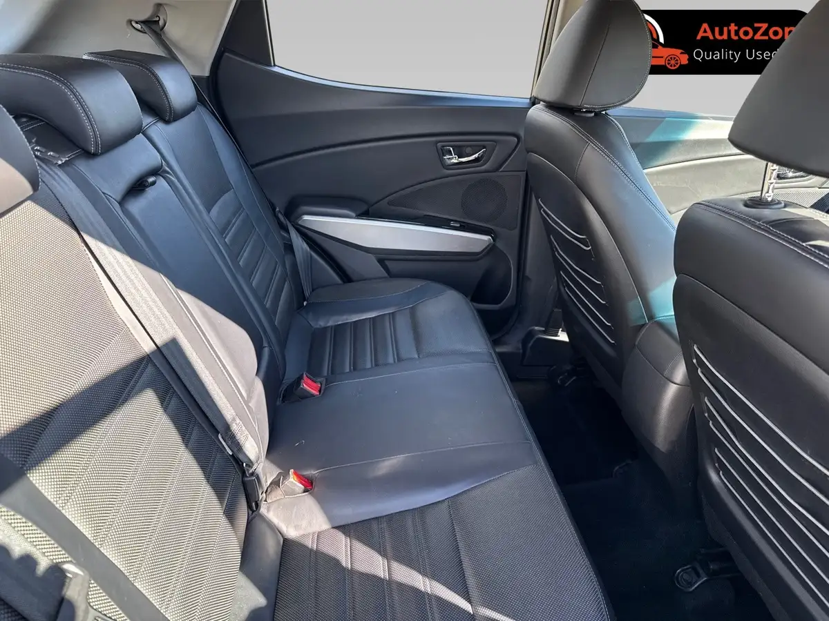 2016-kgm-ssangyong-tivoli-16-ex-big-14