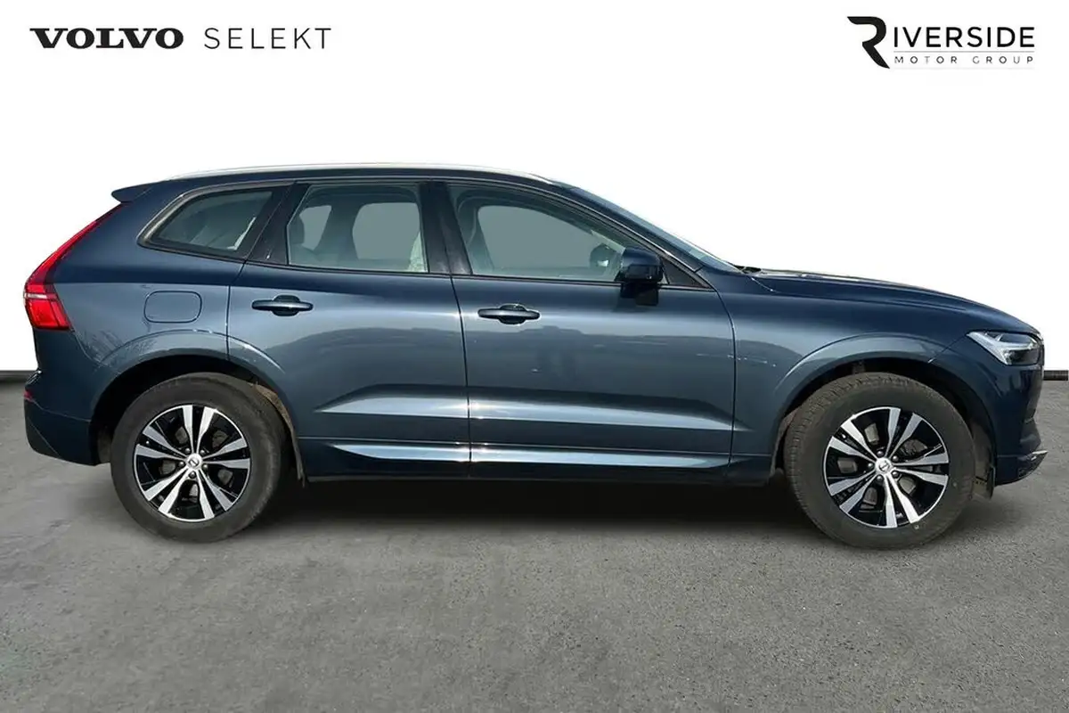 2021-volvo-xc60-20-b5-momentum-awd-big-3
