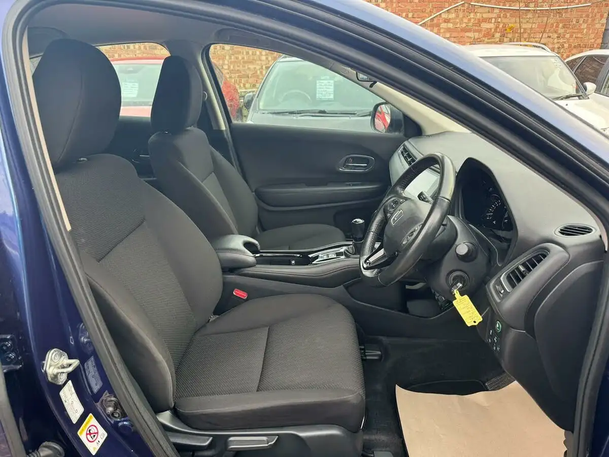 2016-honda-hr-v-15-i-vtec-se-big-20