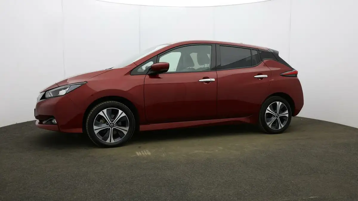 2021-nissan-leaf-e-e-tekna-big-26