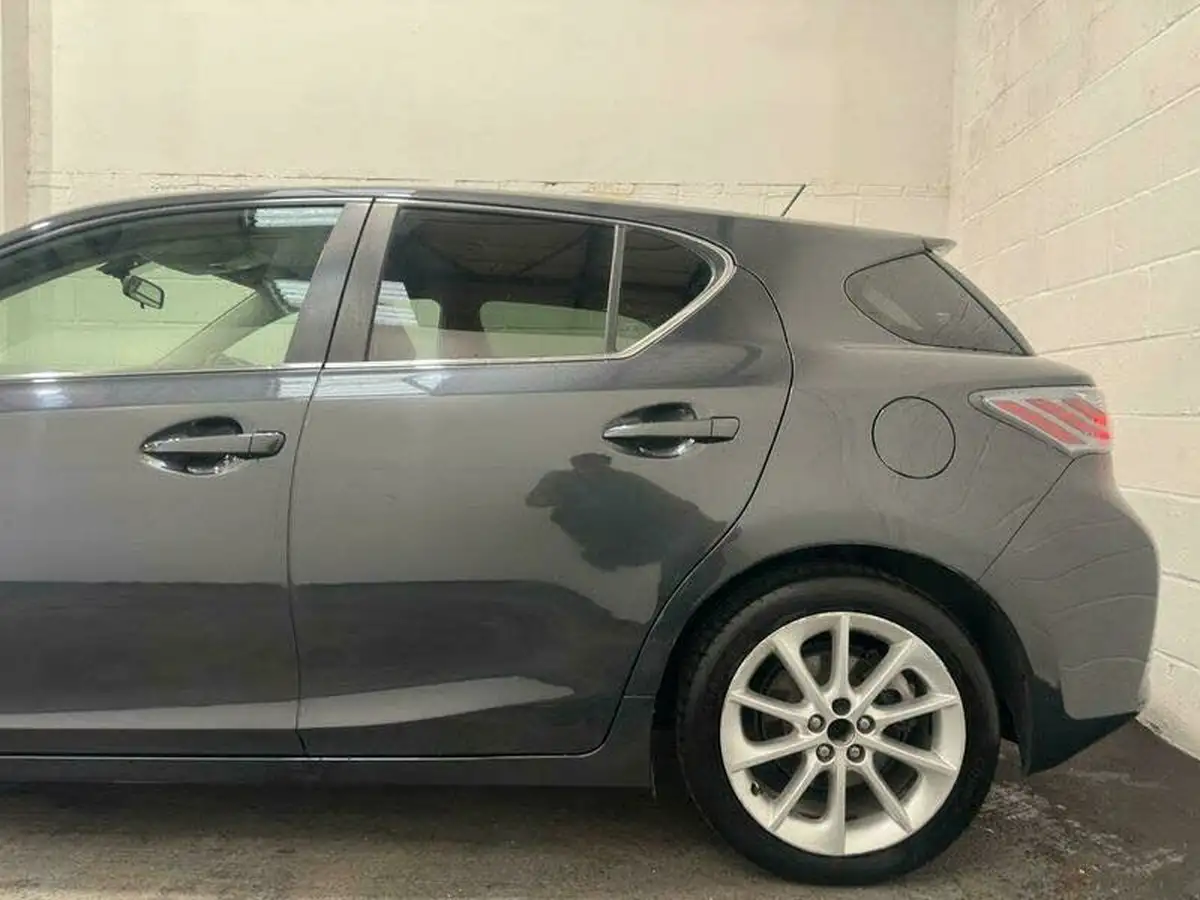 2011-lexus-ct-200h-18-se-l-big-18