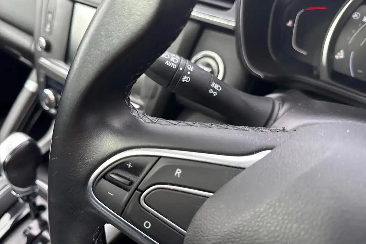2018-renault-kadjar-15dci-signature-nav-110bhp-station-wagon-edc-auto-big-54
