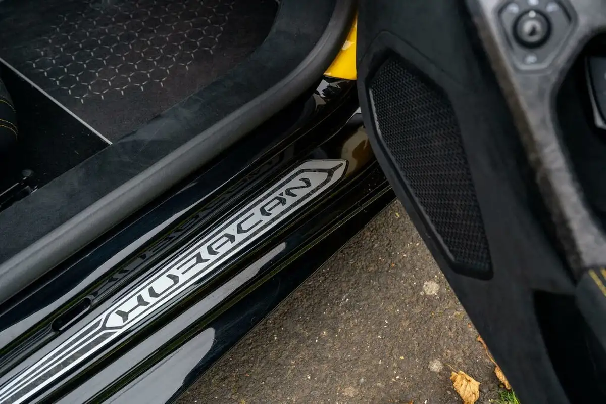 2018-lamborghini-huracan-52-performante-coupe-big-61