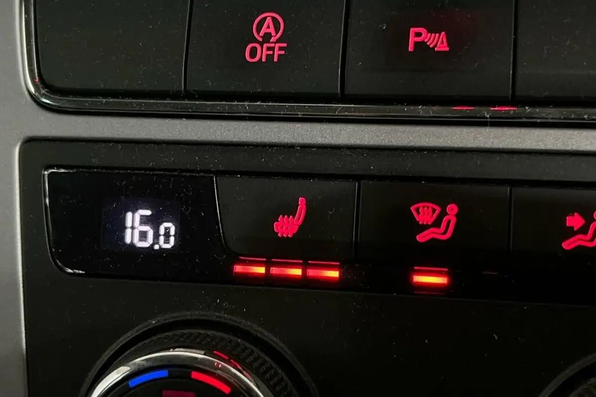 2019-seat-leon-20tdi-xcellence-lux-hatchback-dsg-big-20