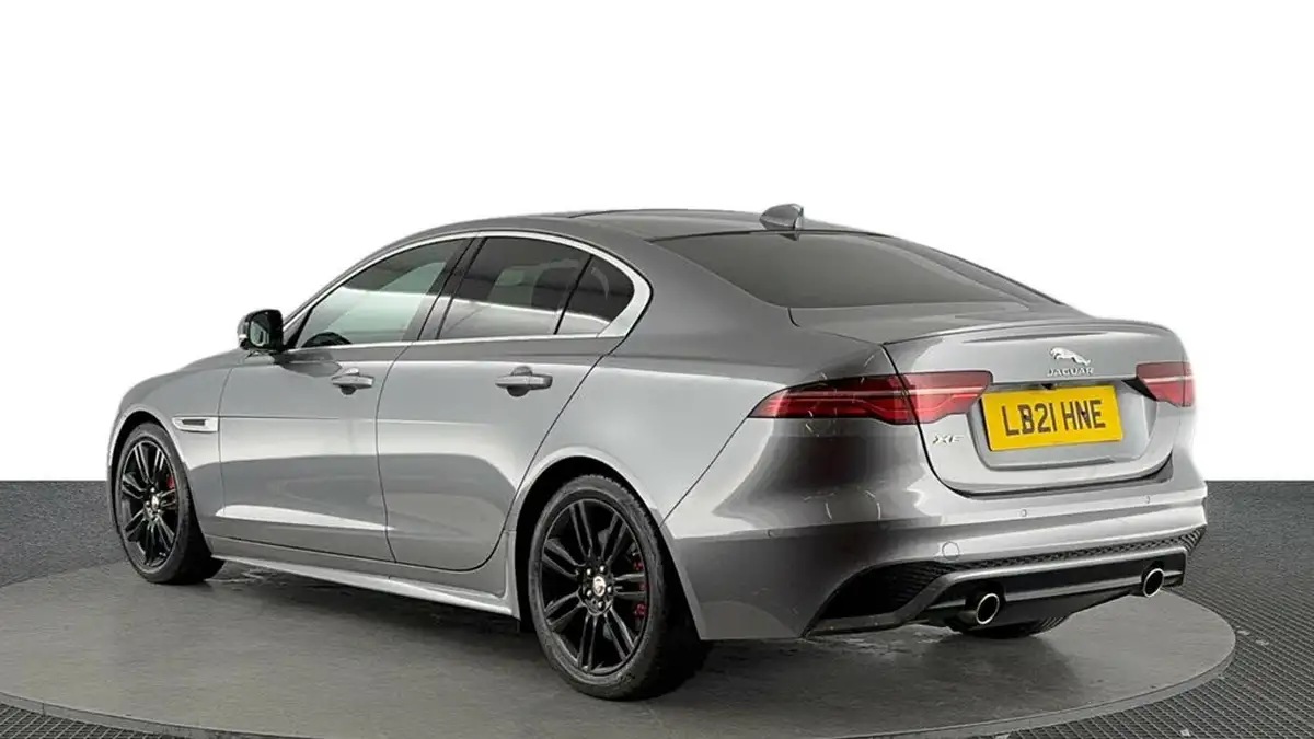 2021-jaguar-xe-20-p250-r-dynamic-se-big-5