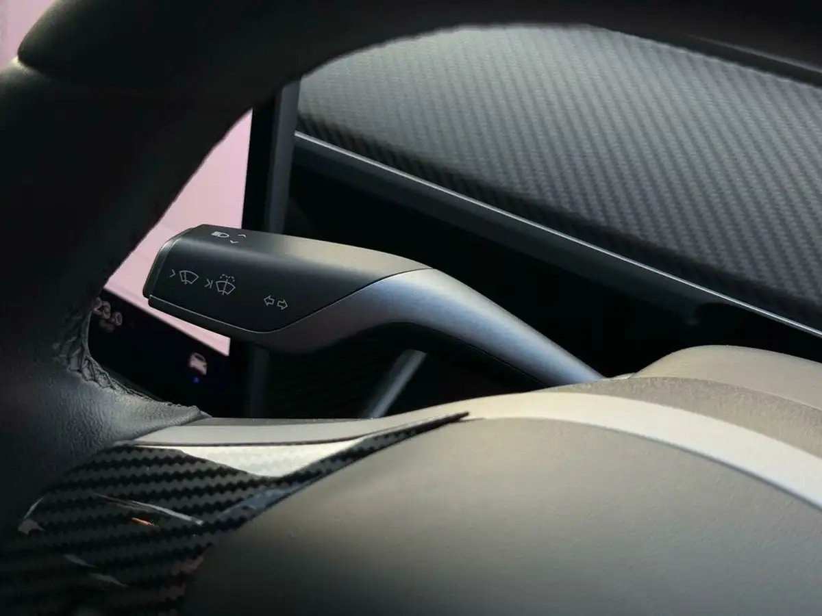 2020-tesla-model-3-e-performance-big-65