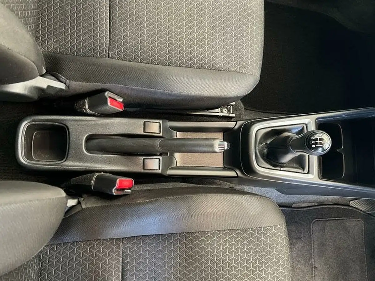 2018-suzuki-swift-10-boosterjet-sz-t-111ps-big-31