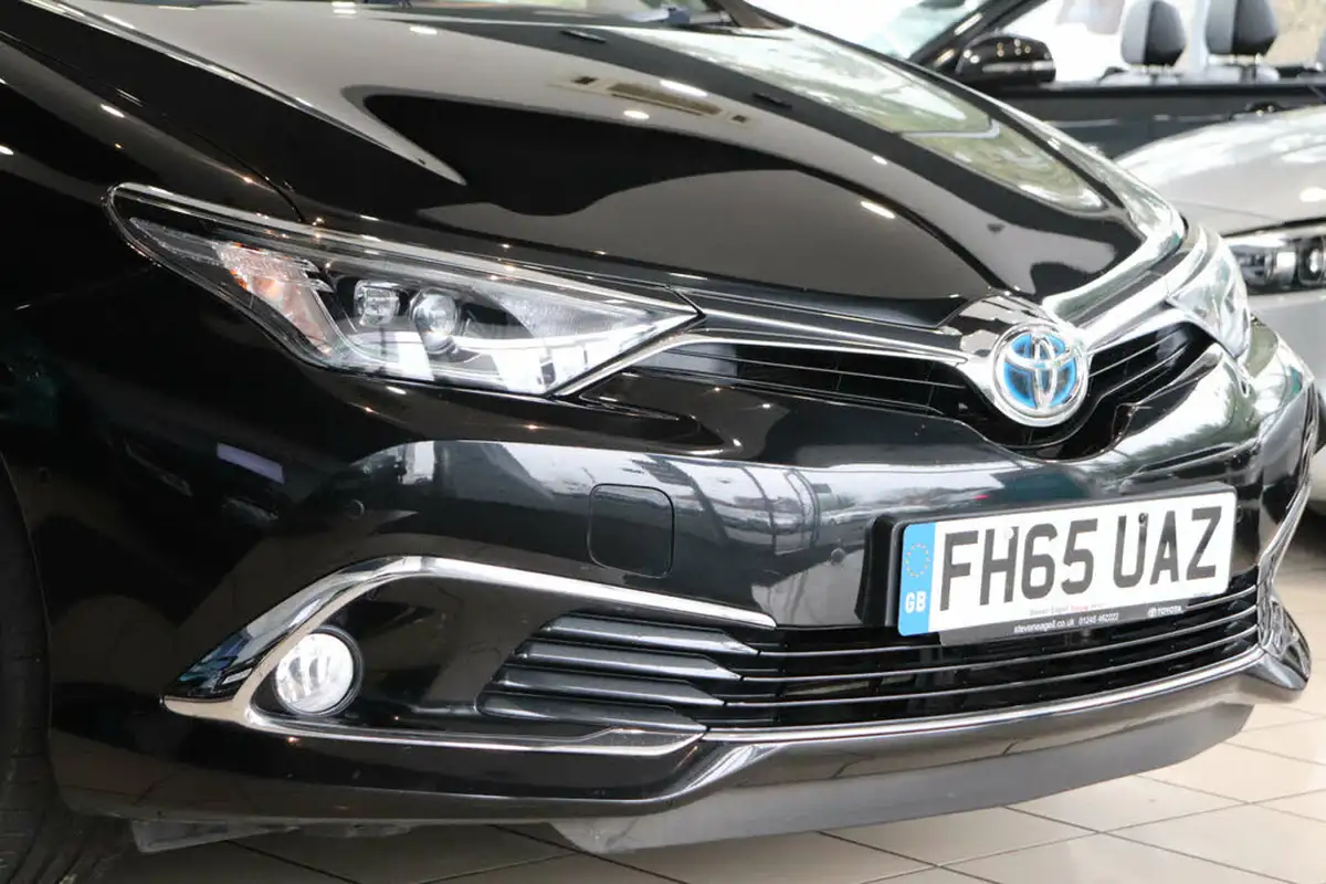 2015-toyota-auris-18-vvt-i-hsd-excel-estate-cvt-big-65