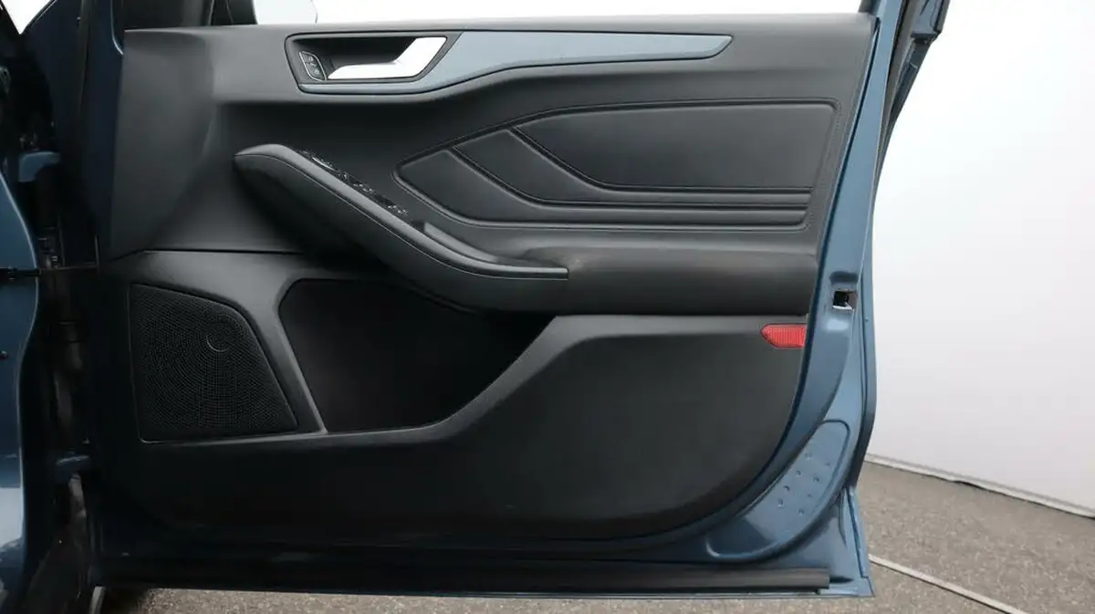2021-ford-focus-10t-active-edition-125ps-hybrid-mhev-hatchback-big-15