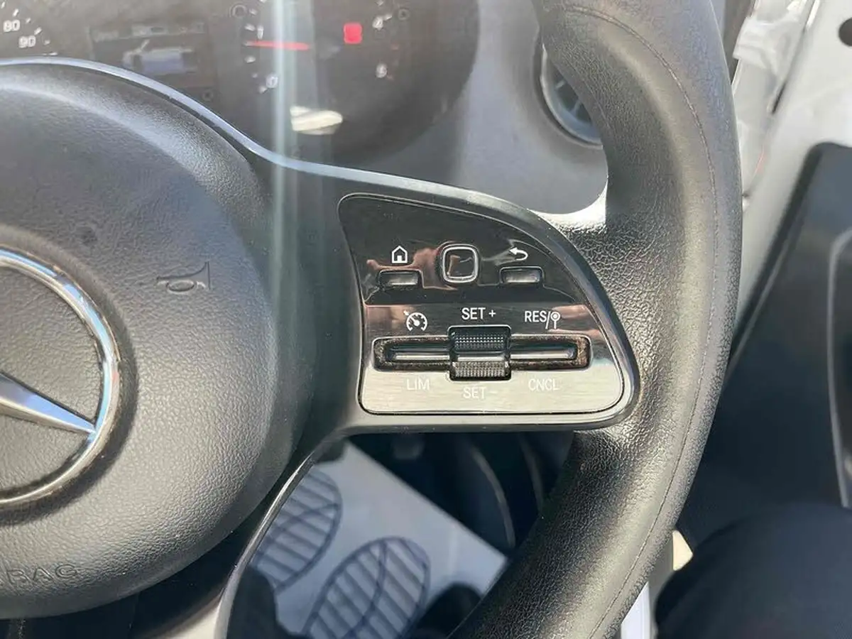 2018-mercedes-benz-sprinter-21cdi-311-l2h1-panel-van-rwd-eco-gear-360-big-22
