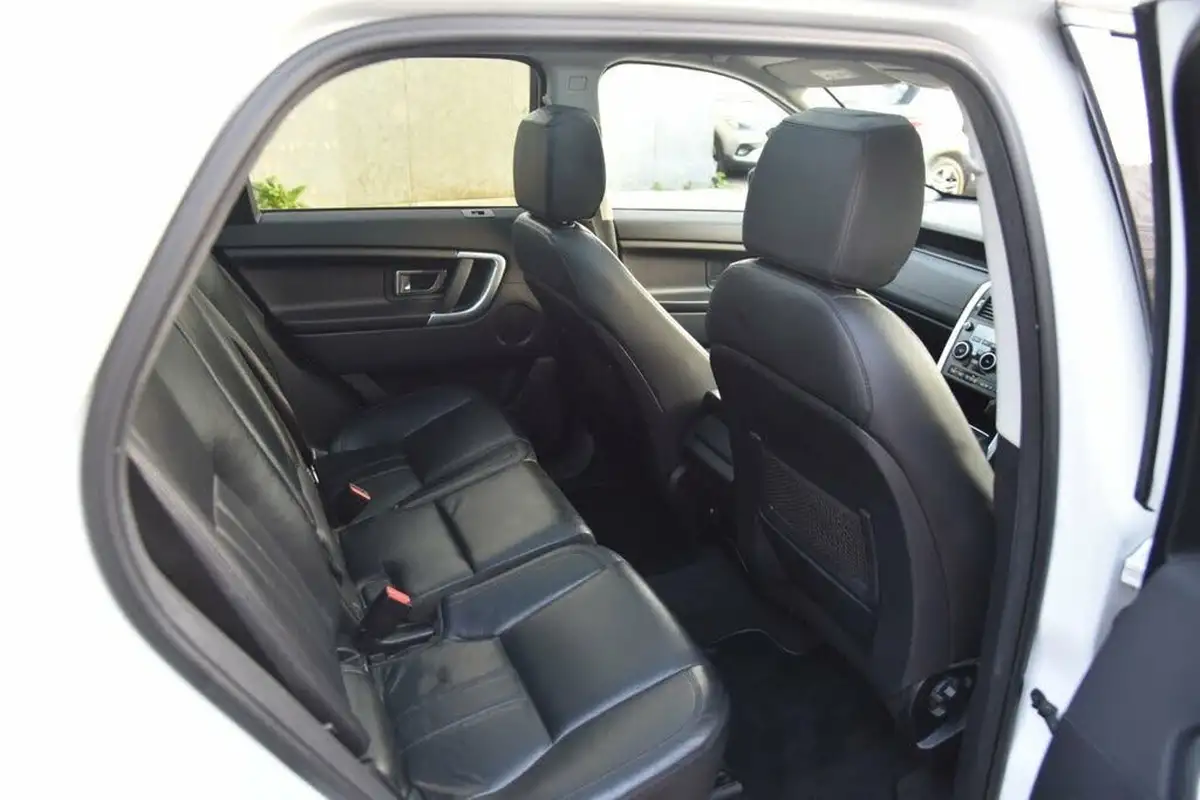 2015-land-rover-discovery-sport-20td4-se-tech-180ps-auto-big-20