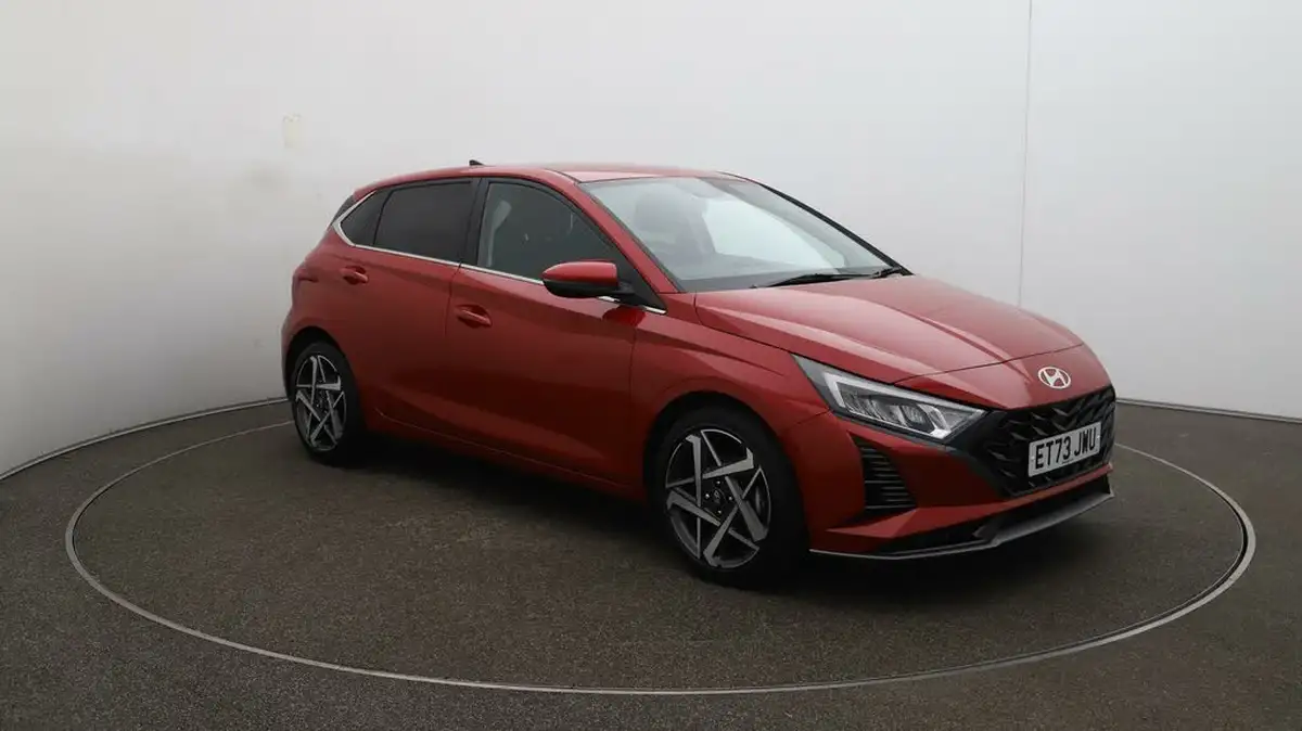 2024-hyundai-i20-10-t-gdi-premium-two-tone-roof-big-1