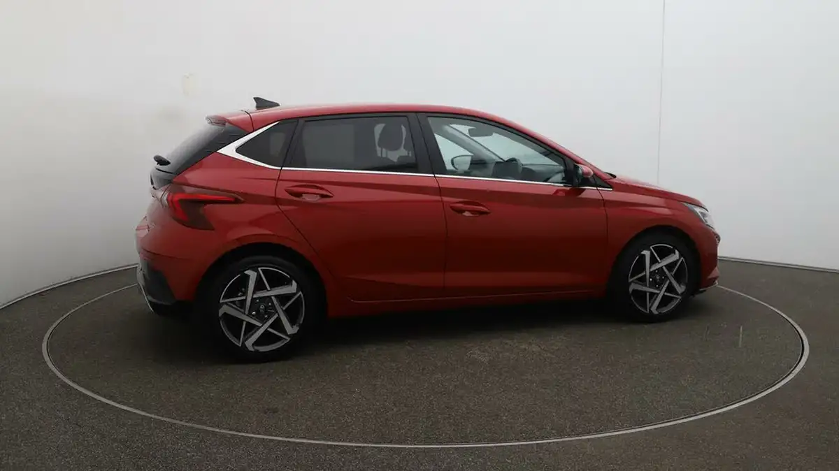 2024-hyundai-i20-10-t-gdi-premium-two-tone-roof-big-49