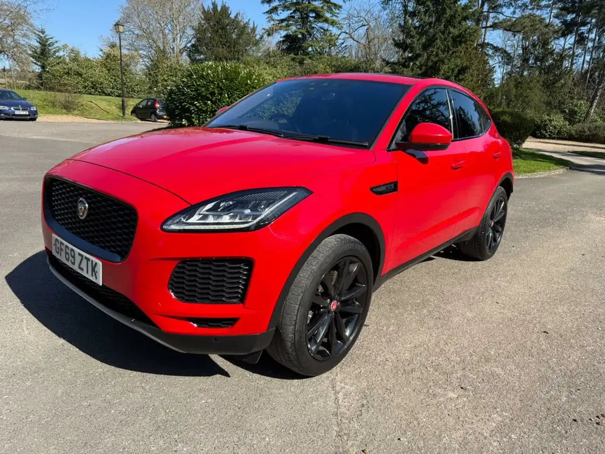 2019-jaguar-e-pace-20-i4-s-big-1