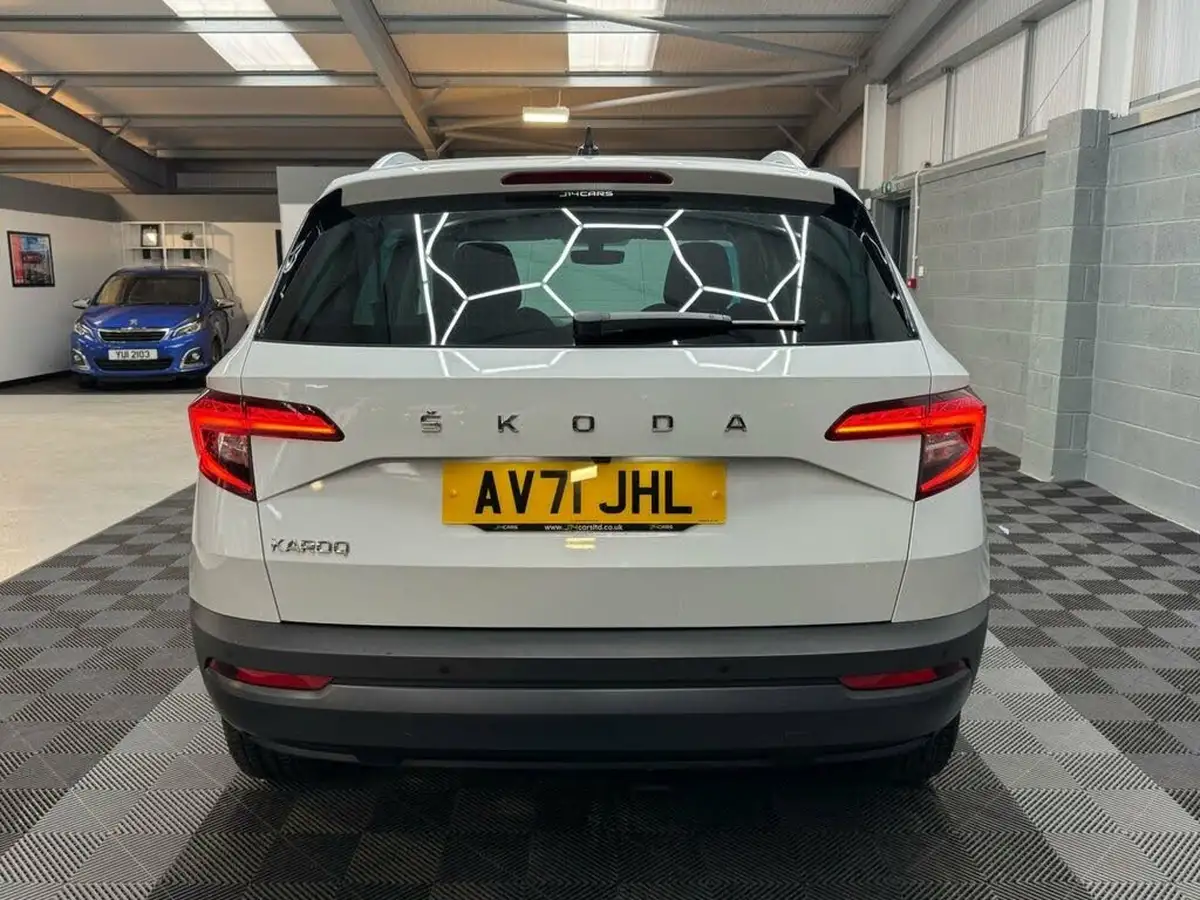 2022-skoda-karoq-10-tsi-se-l-big-12