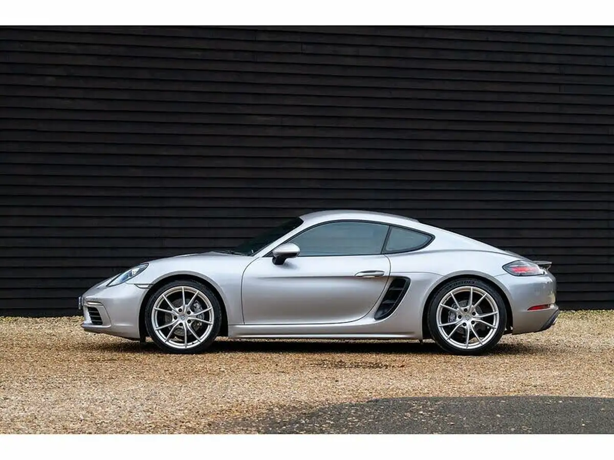 2017-porsche-cayman-718-20-cayman-big-2