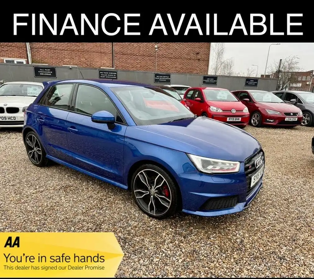 2015-audi-a1-20-s1-sportback-5d-big-0