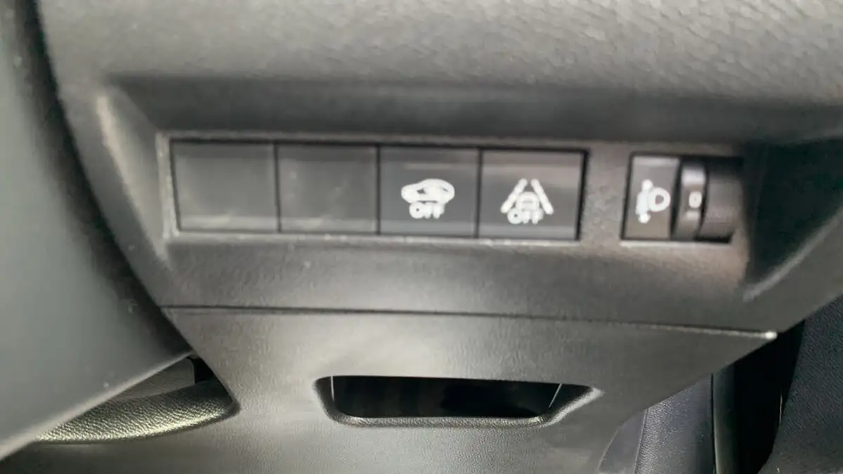 2021-peugeot-208-e-allure-premium-50kwh-big-33
