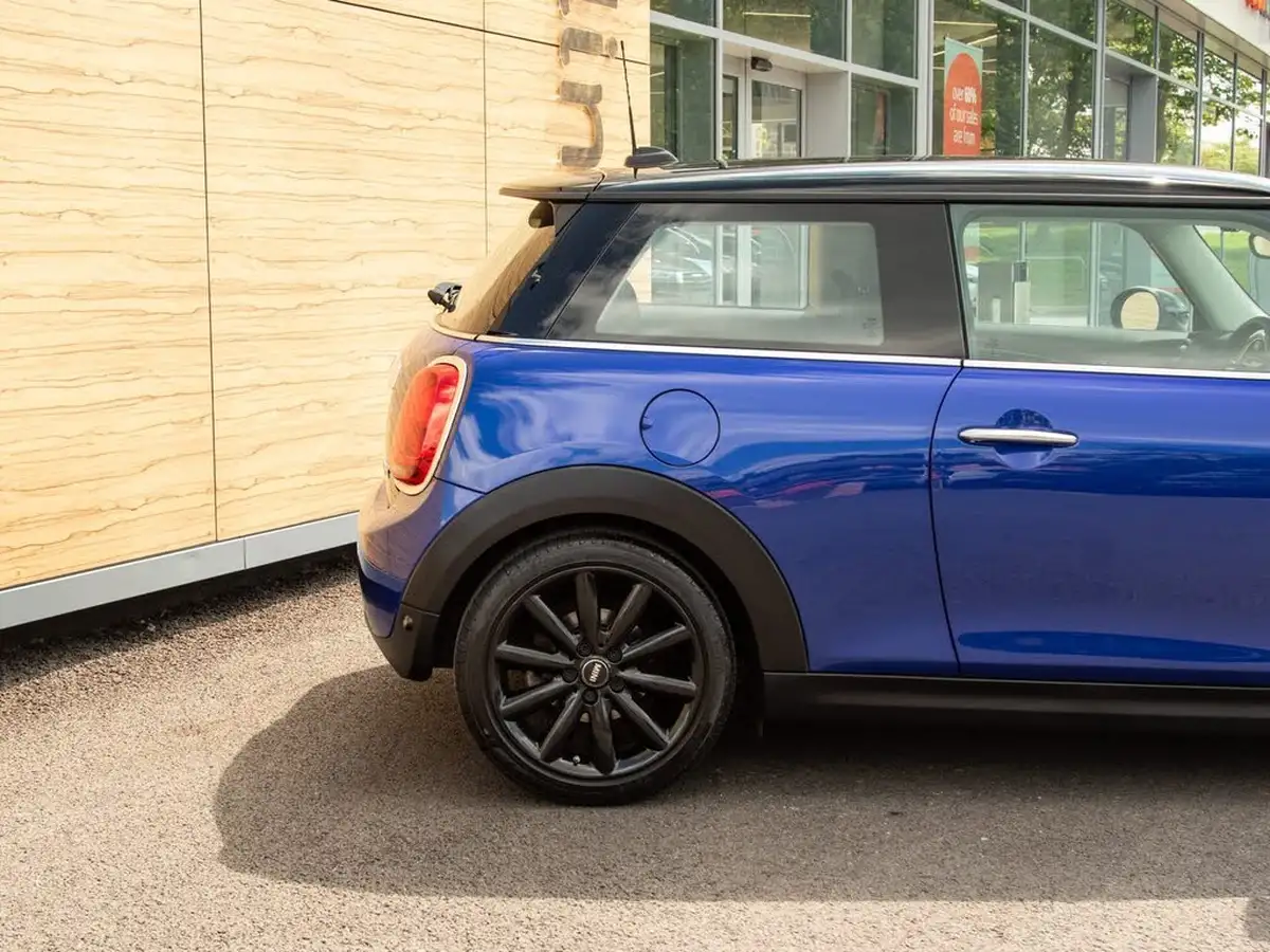 2018-mini-cooper-15-cooper-ss-hatchback-3d-auto-big-6